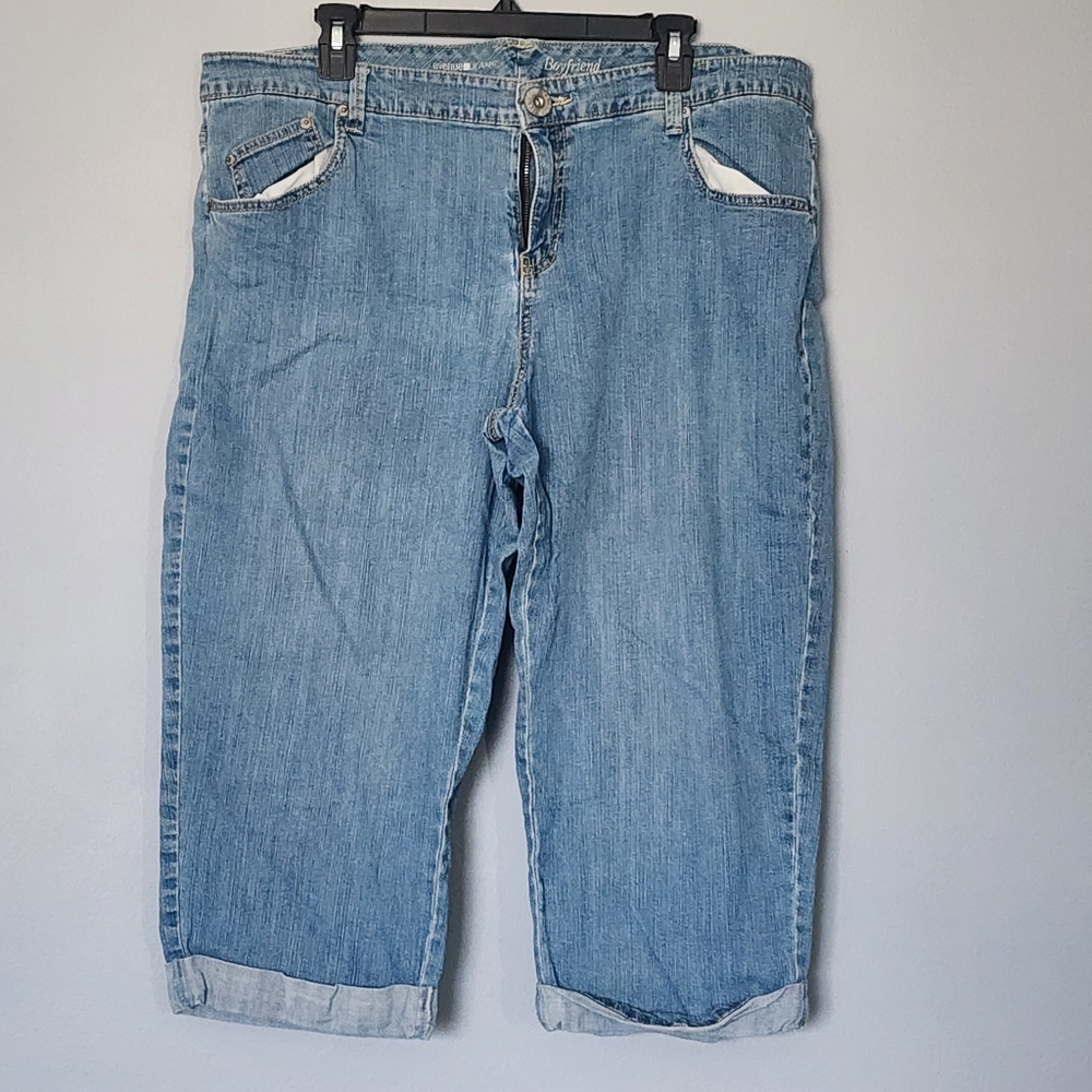 Woman's Size 18 Boyfriend Cropped Jeans